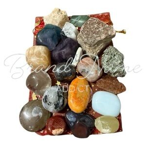 Lot 3 - 1 Pound Crystal & Stones